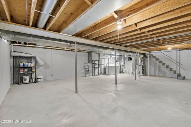 2024 Inglewood Road, Holland, OH 43528