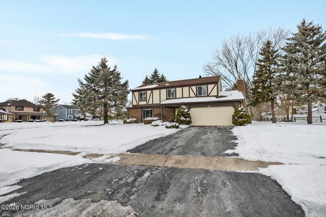 2024 Inglewood Road, Holland, OH 43528