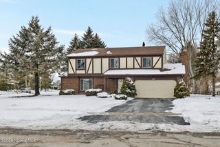 2024 Inglewood Road, Holland, OH 43528