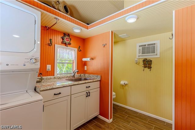 4730 Southern Breeze DR, Naples, FL 34114