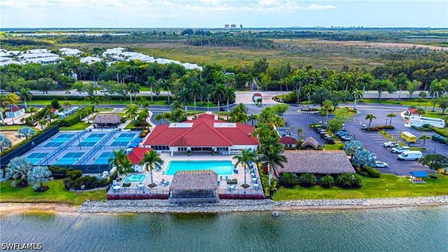 4730 Southern Breeze DR, Naples, FL 34114