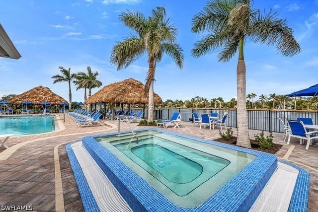 4730 Southern Breeze DR, Naples, FL 34114