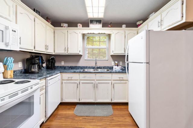 460 Roberts Bend Road, Burnside, KY 42519