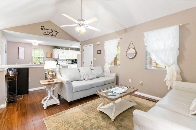 460 Roberts Bend Road, Burnside, KY 42519