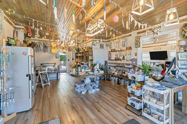 460 Roberts Bend Road, Burnside, KY 42519