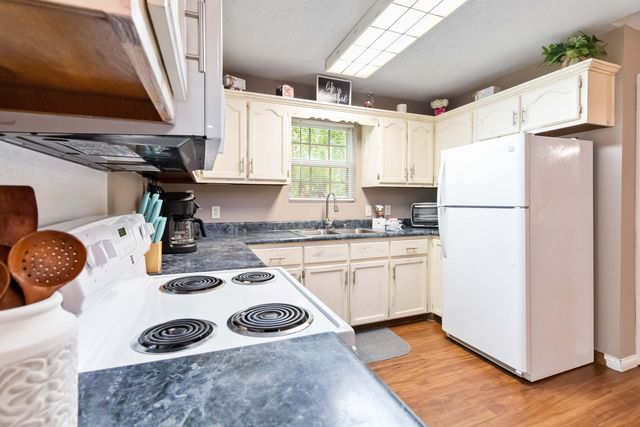 460 Roberts Bend Road, Burnside, KY 42519