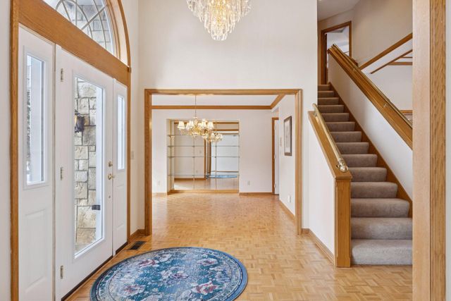 5043 Isle Avenue N, Lake Elmo, MN 55042