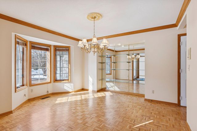 5043 Isle Avenue N, Lake Elmo, MN 55042