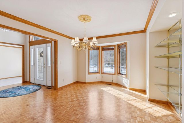 5043 Isle Avenue N, Lake Elmo, MN 55042