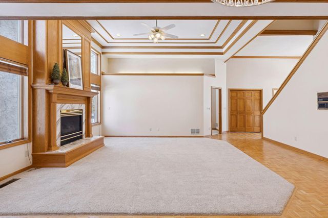 5043 Isle Avenue N, Lake Elmo, MN 55042