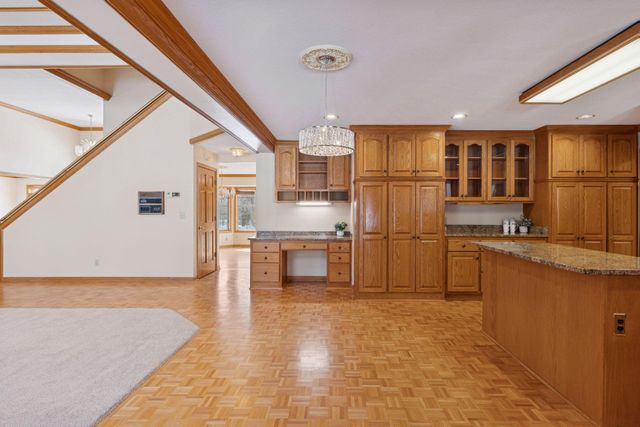 5043 Isle Avenue N, Lake Elmo, MN 55042