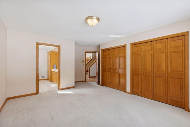 5043 Isle Avenue N, Lake Elmo, MN 55042