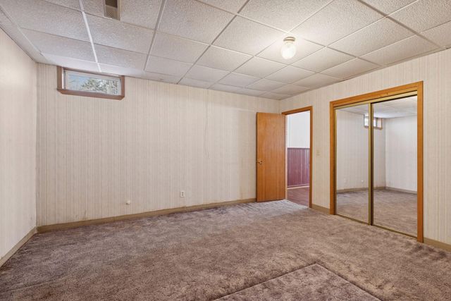 5043 Isle Avenue N, Lake Elmo, MN 55042