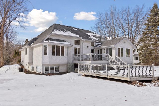 5043 Isle Avenue N, Lake Elmo, MN 55042