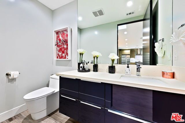 1741 Stearns Drive, Los Angeles, CA 90035