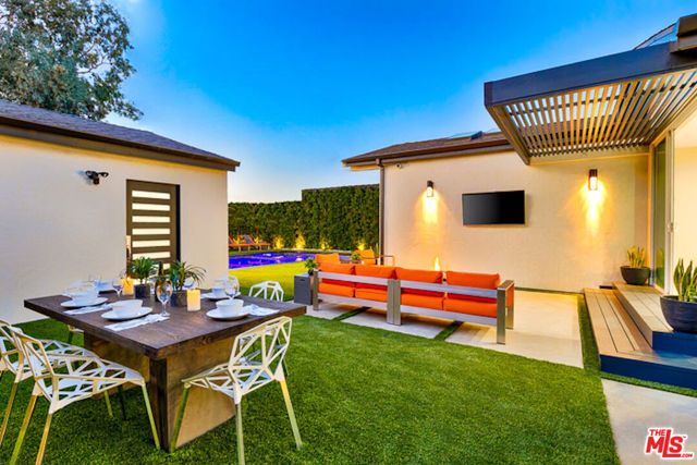 1741 Stearns Drive, Los Angeles, CA 90035