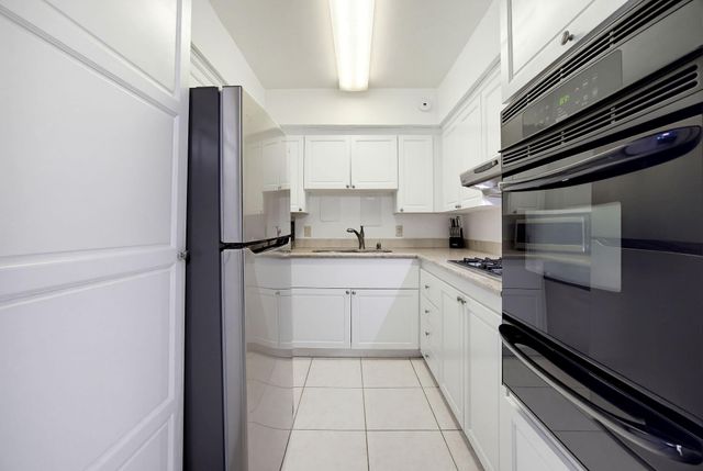 2600 Bellefontaine Street B12, Houston, TX 77025