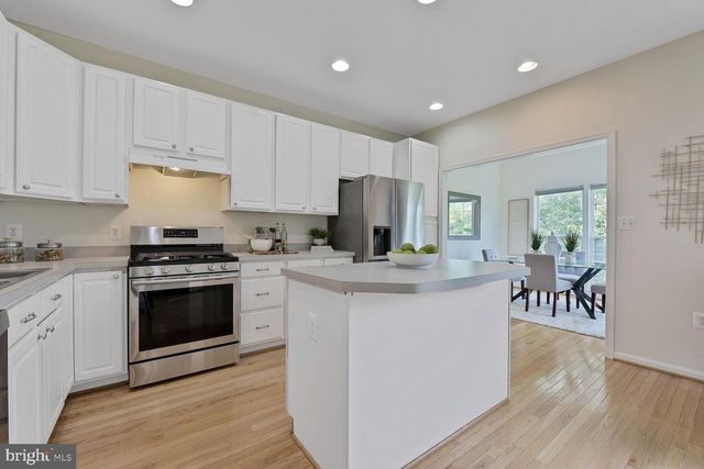 45571 TRESTLE TER, Sterling, VA 20166