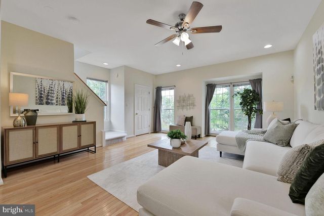 45571 TRESTLE TER, Sterling, VA 20166