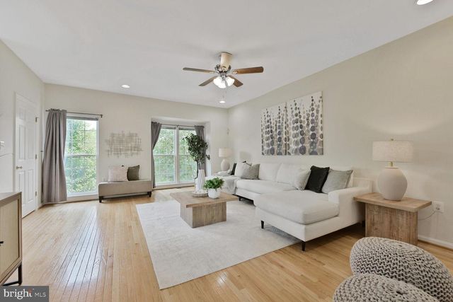 45571 TRESTLE TER, Sterling, VA 20166