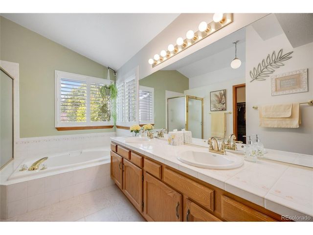 8433 Owens Ct, Arvada, CO 80005