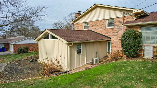 3880 Westview Drive NW, Cleveland, TN 37312