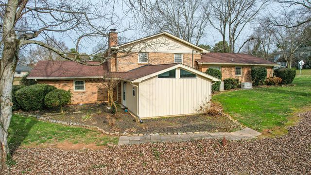 3880 Westview Drive NW, Cleveland, TN 37312