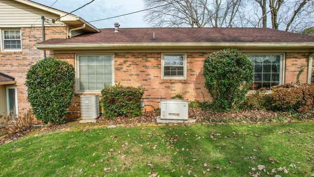 3880 Westview Drive NW, Cleveland, TN 37312