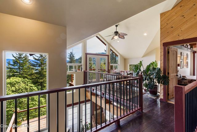 181 Spring View Lane, Sagle, ID 83860