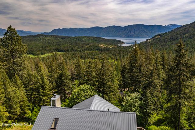 181 Spring View Lane, Sagle, ID 83860