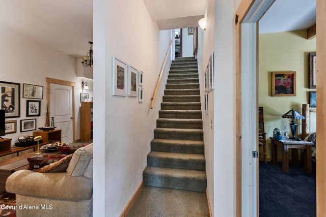 181 Spring View Lane, Sagle, ID 83860