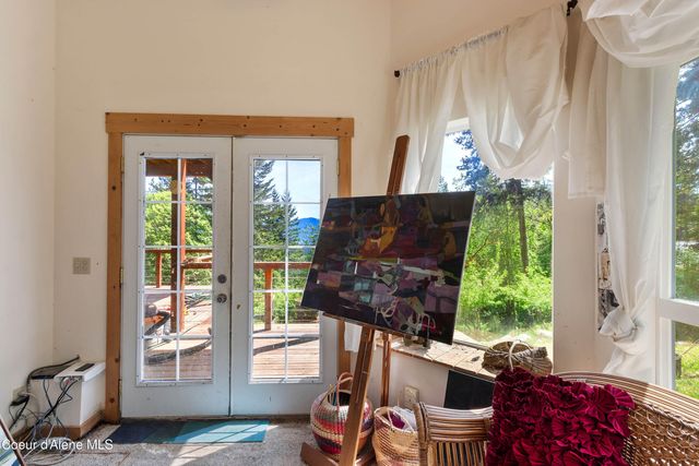 181 Spring View Lane, Sagle, ID 83860