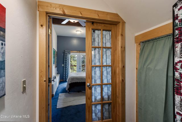 181 Spring View Lane, Sagle, ID 83860