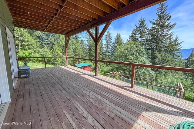 181 Spring View Lane, Sagle, ID 83860