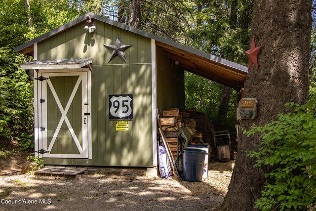 181 Spring View Lane, Sagle, ID 83860