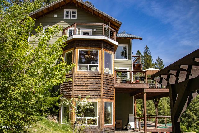 181 Spring View Lane, Sagle, ID 83860