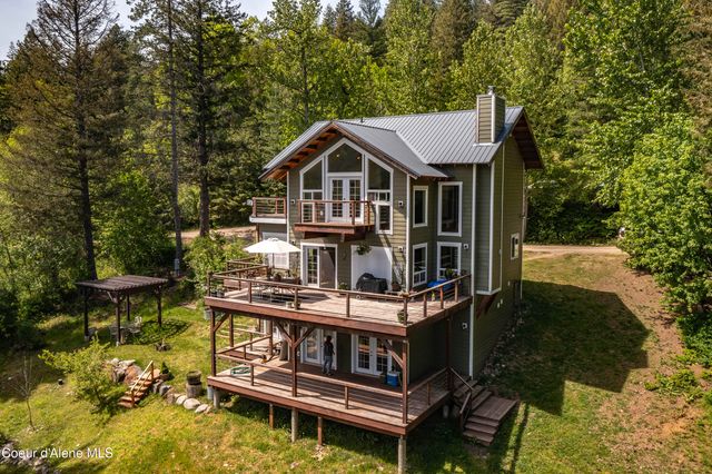 181 Spring View Lane, Sagle, ID 83860