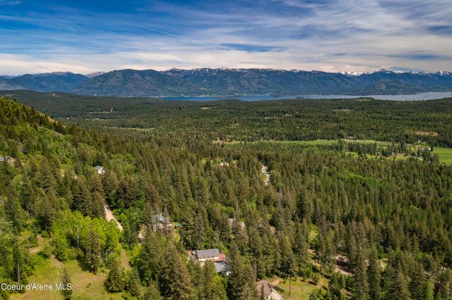 181 Spring View Lane, Sagle, ID 83860