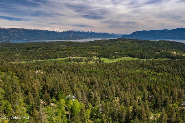 181 Spring View Lane, Sagle, ID 83860