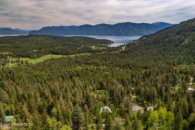 181 Spring View Lane, Sagle, ID 83860