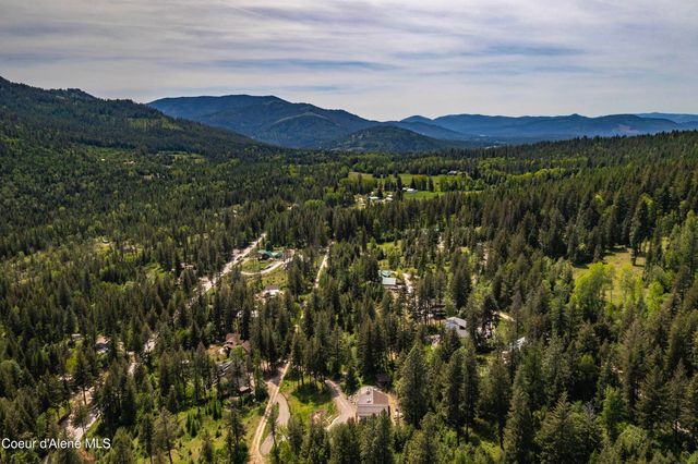 181 Spring View Lane, Sagle, ID 83860