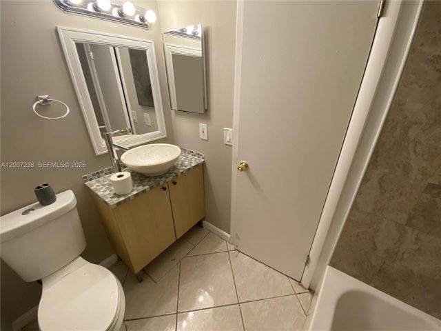 3399 Foxcroft Rd 103, Miramar, FL 33025