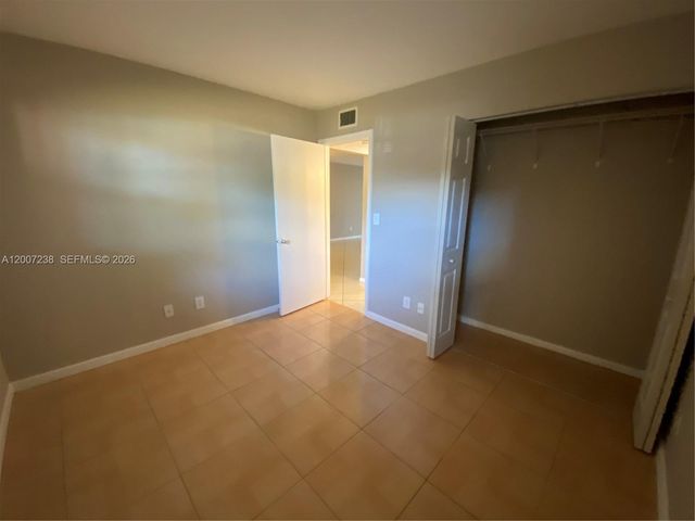 3399 Foxcroft Rd 103, Miramar, FL 33025