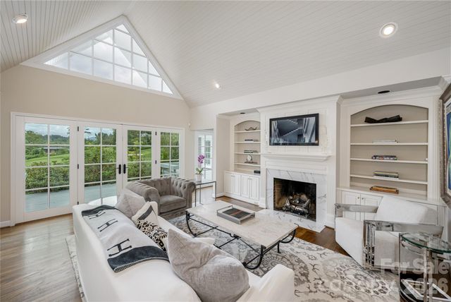 20 Inglewood Road, Asheville, NC 28804