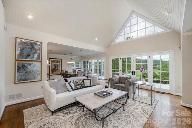 20 Inglewood Road, Asheville, NC 28804
