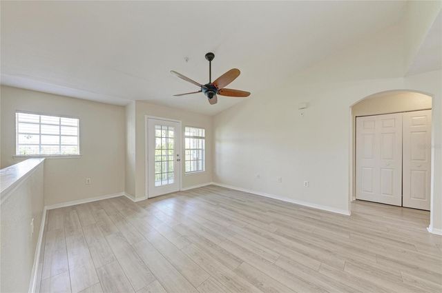 8911 MANOR LOOP 207, Lakewood Ranch, FL 34202