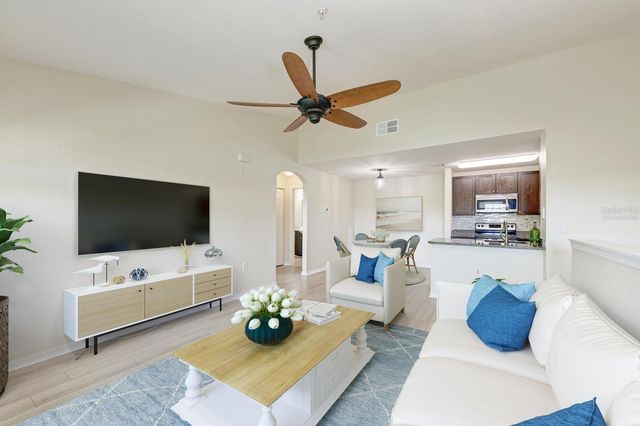 8911 MANOR LOOP 207, Lakewood Ranch, FL 34202