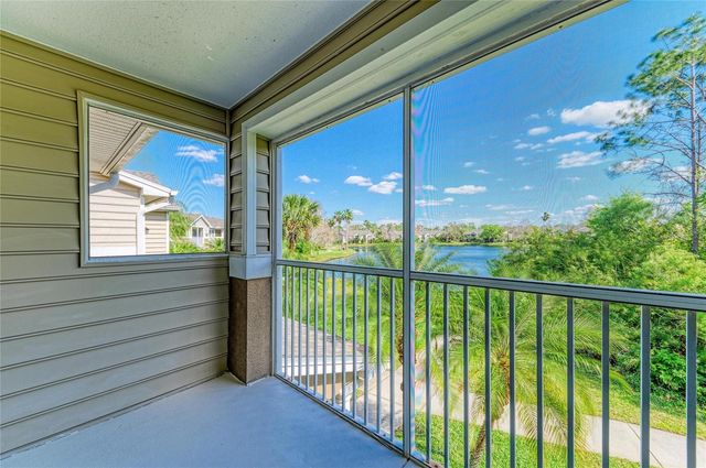 8911 MANOR LOOP 207, Lakewood Ranch, FL 34202