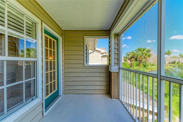 8911 MANOR LOOP 207, Lakewood Ranch, FL 34202