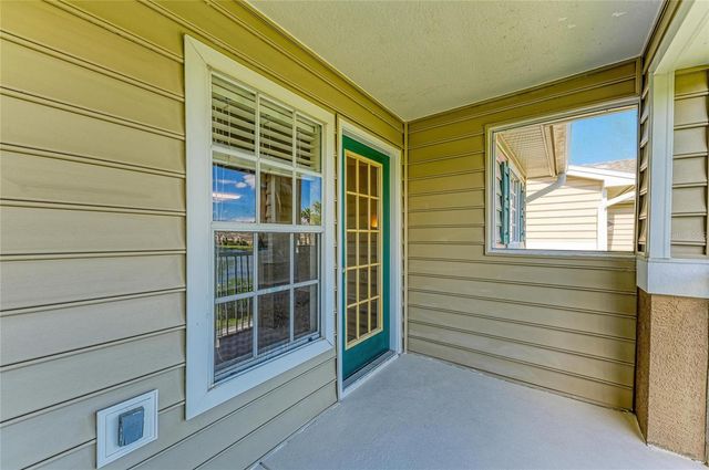 8911 MANOR LOOP 207, Lakewood Ranch, FL 34202